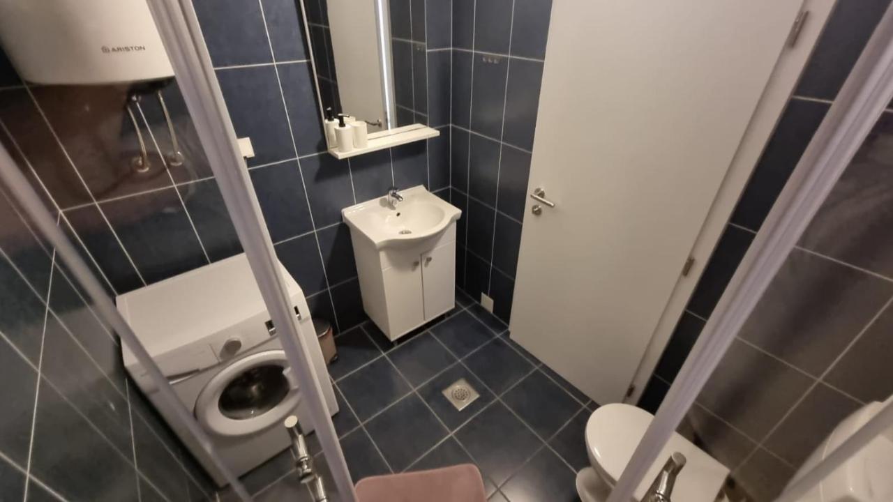 Kings Landing Appartement Novalja Buitenkant foto