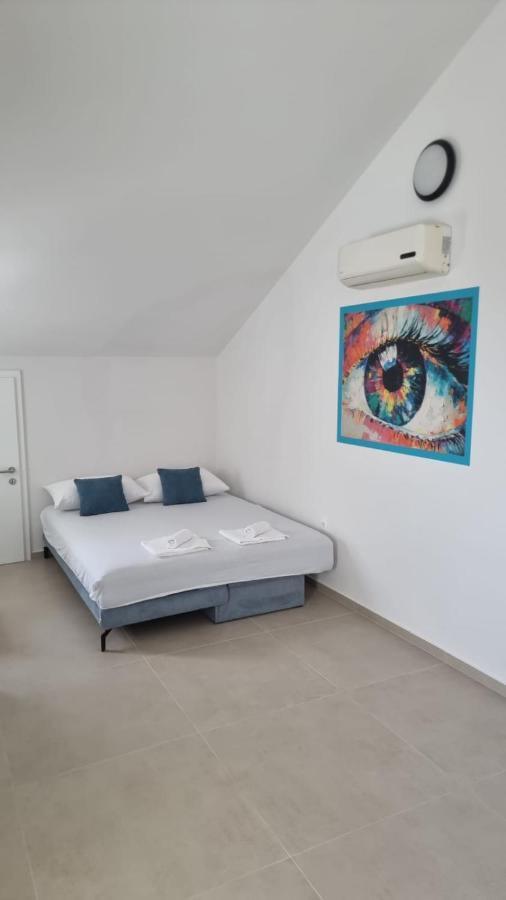 Kings Landing Appartement Novalja Buitenkant foto
