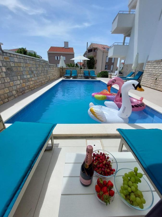 Kings Landing Appartement Novalja Buitenkant foto